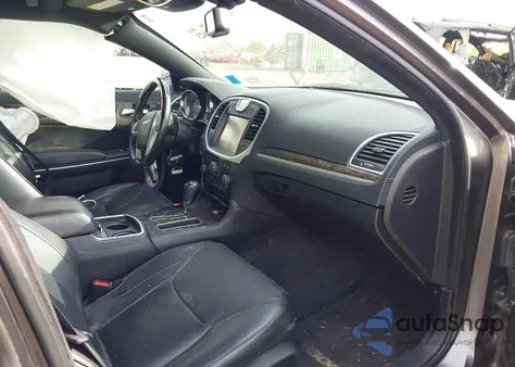 2013 Chrysler 300C Awd z USA, uszkodzony, nr VIN 2C3CCAKT2DH710184